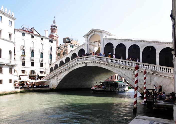 威尼斯亚尔托桥（威尼斯的桥叫什么名字）